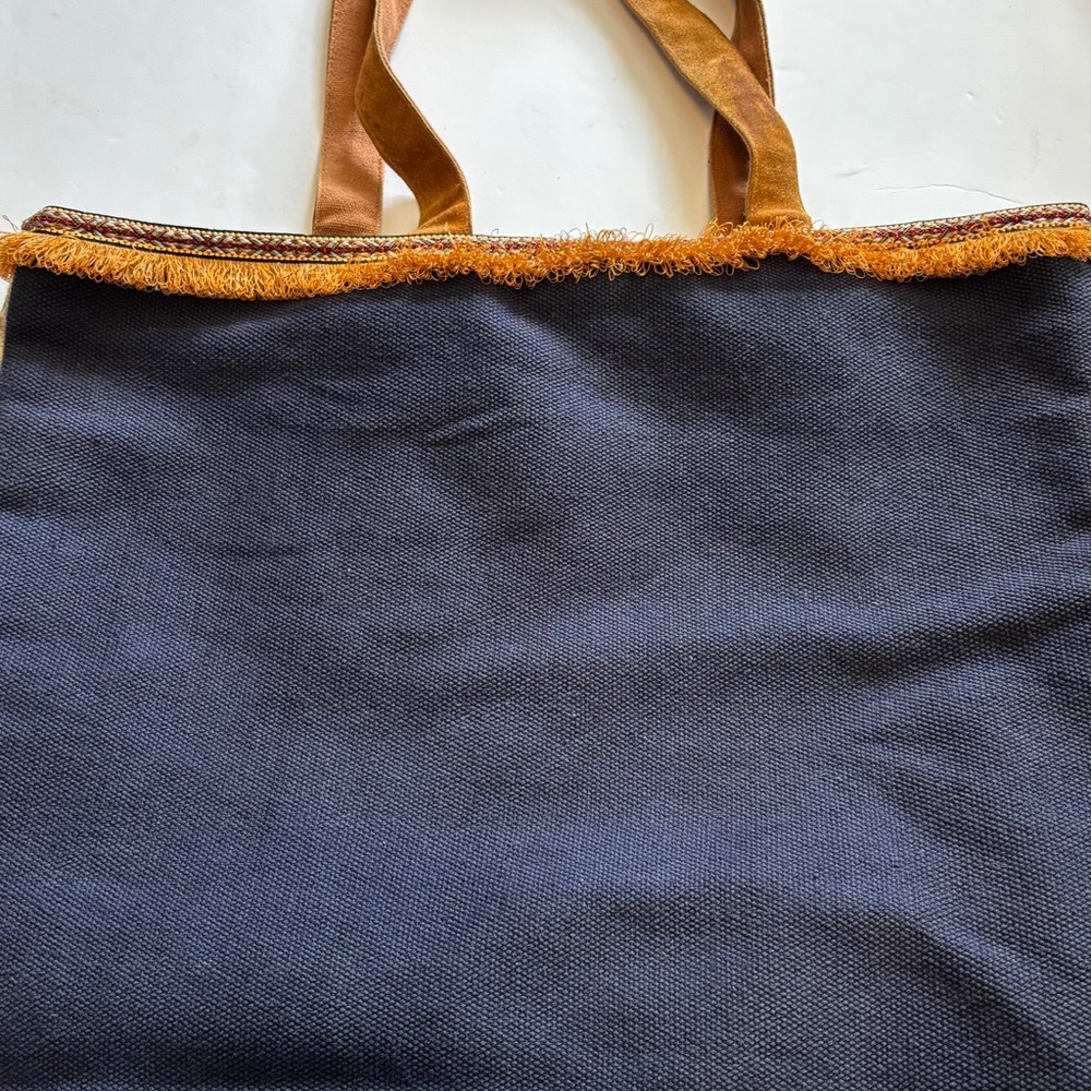 A & P DENIM MULTICOLORED BOHEMIAN TOTE ONE ZIP POCKET INSIDE CLEAN INTERIOR - Picture 5 of 15